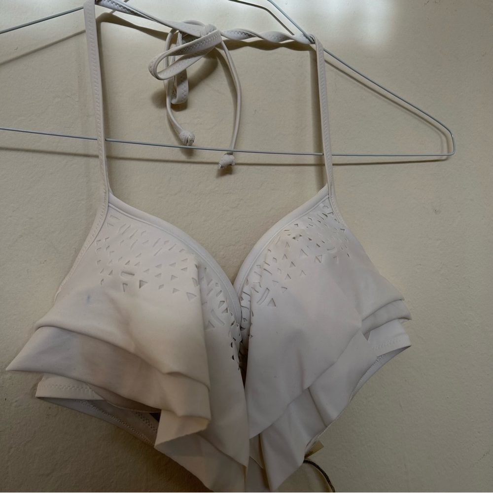 White bikini top pink